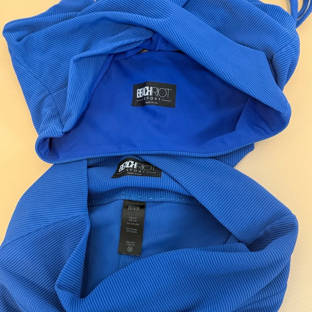 Beach Riot Workout Set (M) - Picture 2 of 2